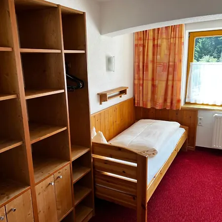 Apartment Haus Steissbach *